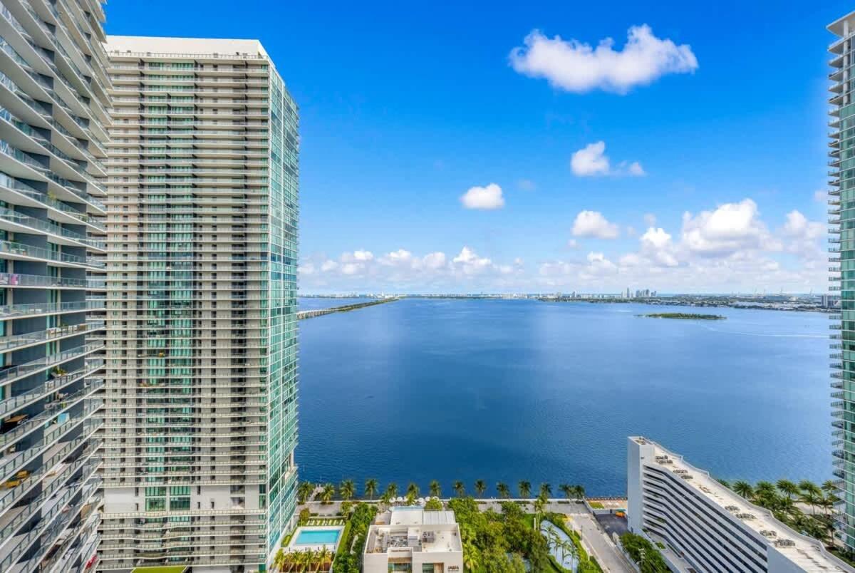 Skyline & Waterfront Views In A Luxe 3br Casa vacanze *