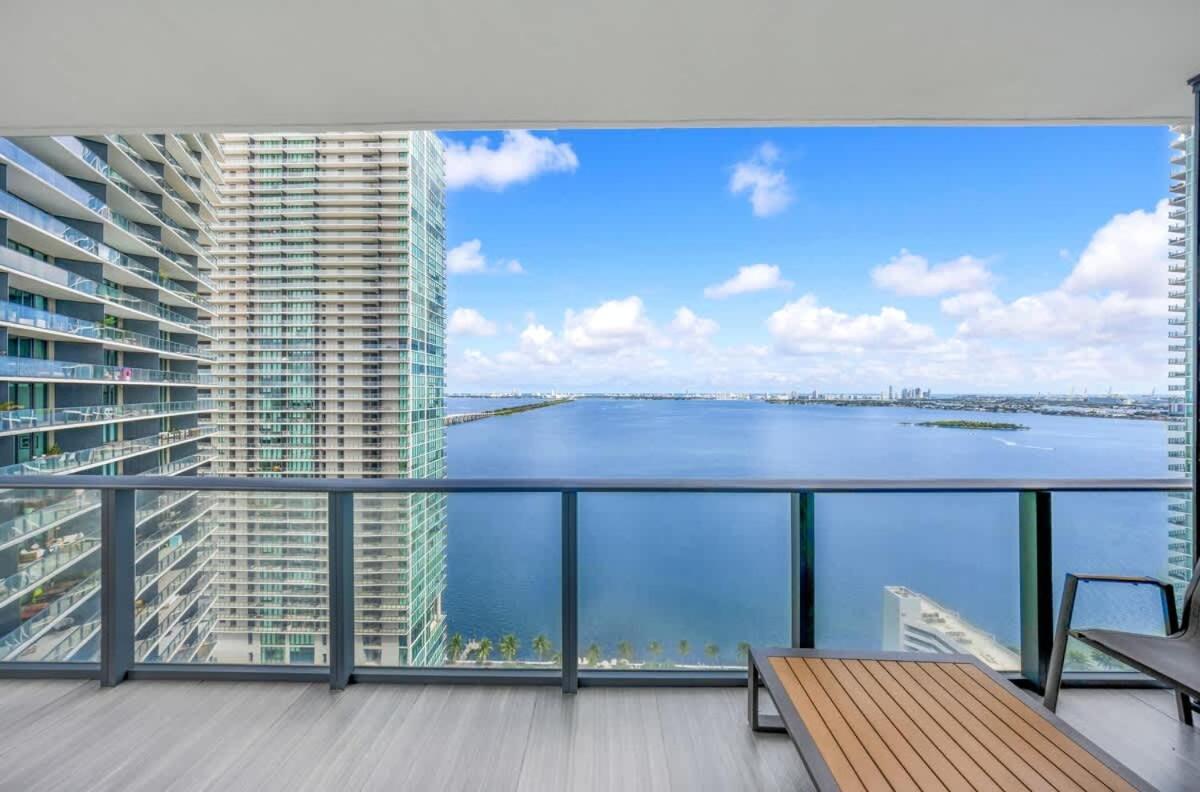 Casa vacanze Skyline & Waterfront Views In A Luxe 3br